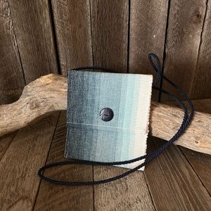 Three pocket crossbody purse